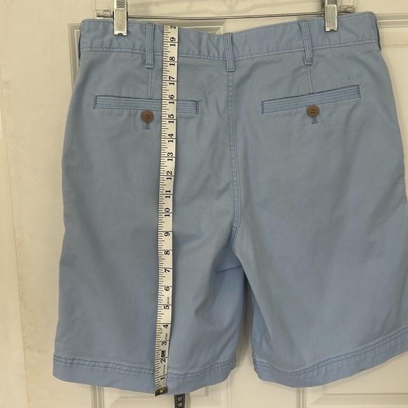Izod Saltwater stretch inseam 9.5 Flat Front Shorts size 32 light blue Casual - Picture 3 of 4